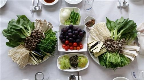 청학이 머무르는 산삼마루의 음식