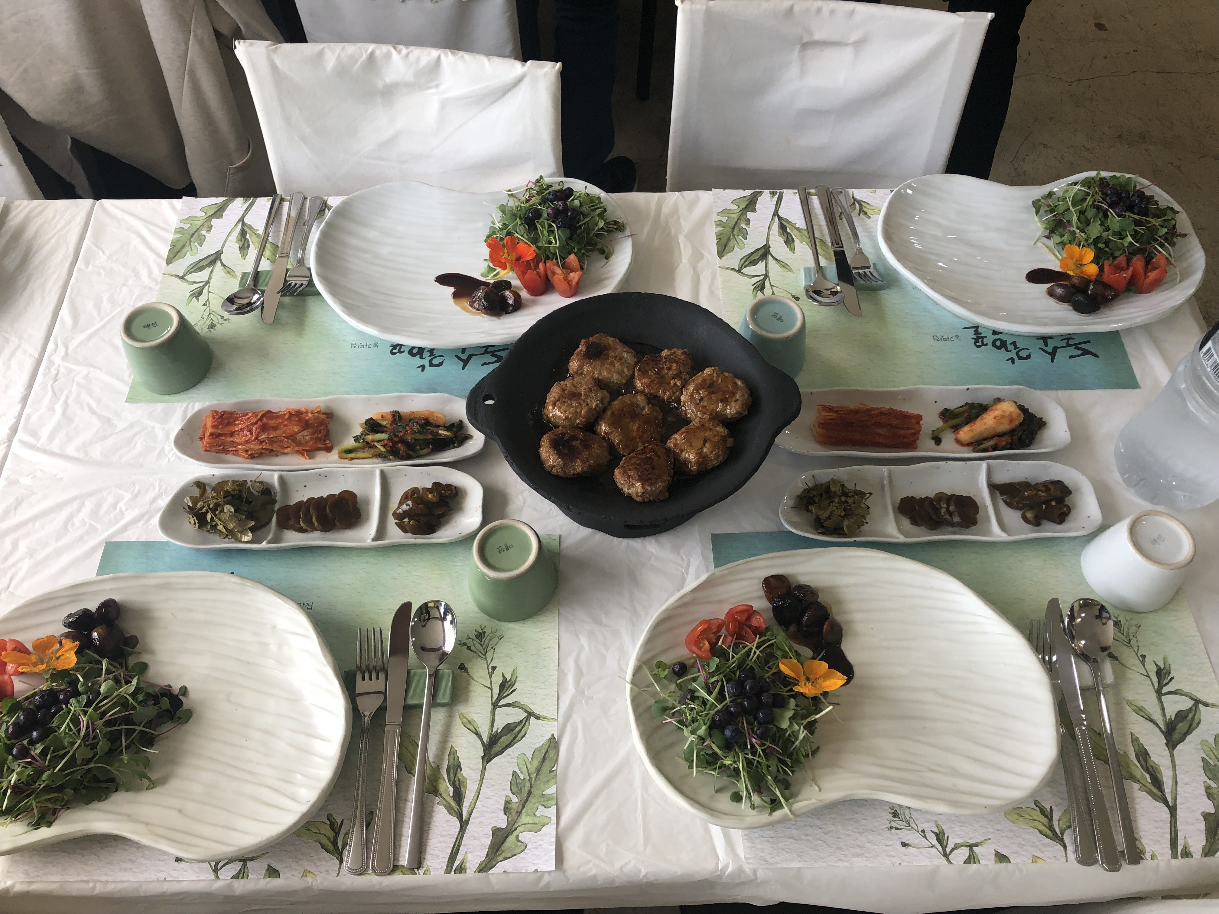 숲속맑은꼴 내부