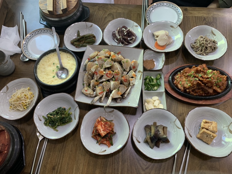 바다향기 가득한 해산물 밥상